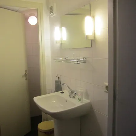 Charming Canal House 4p Амстердам