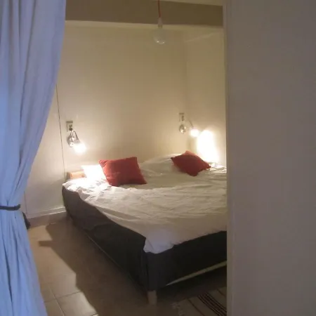 Charming Canal House 4p