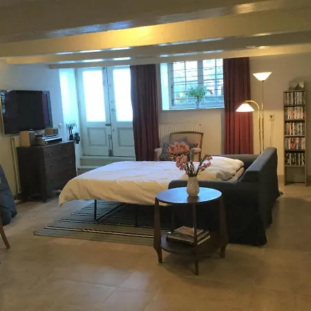 Charming Canal House 4p *