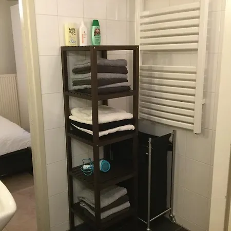 Charming Canal House 4p