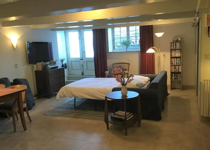 Charming Canal House 4p *