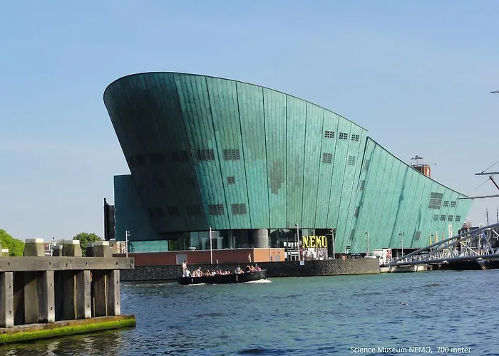 Charming Canal House 4p Apartment