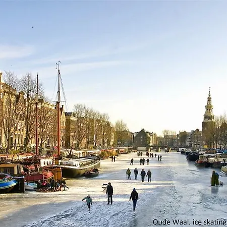 Charming Canal House 4p